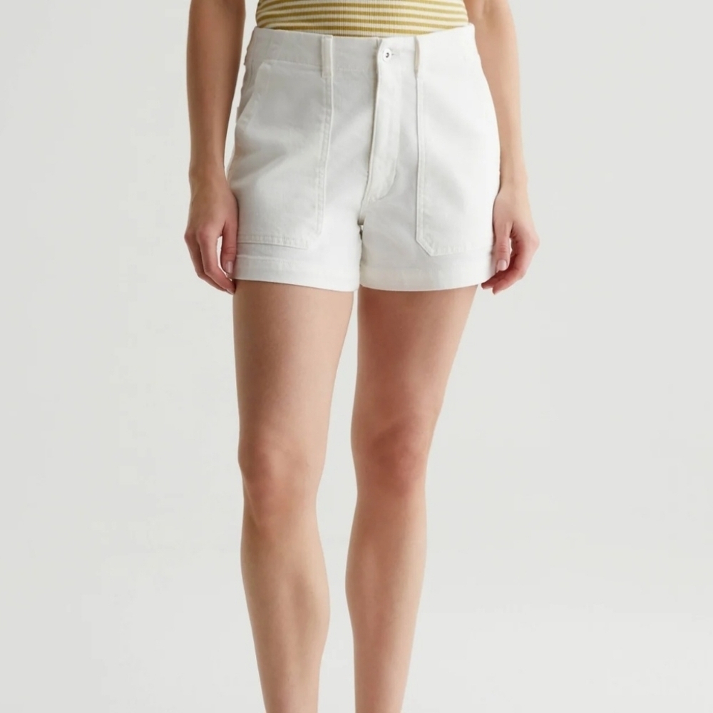 Vince Women's Cream Cargo Shorts
